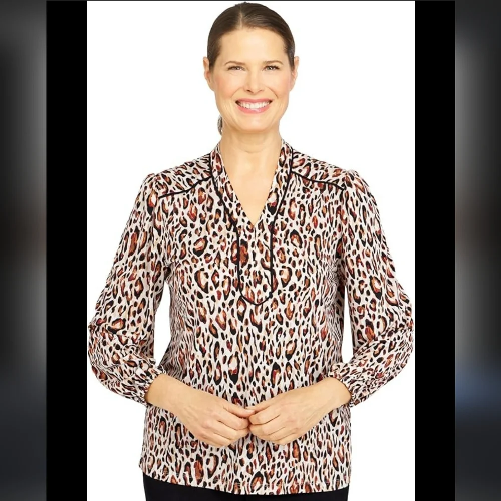 ALFRED DUNNER ANIMAL PRINT LONG SLEEVE BLOUSE PETITE Sz PM - Picture 1 of 9